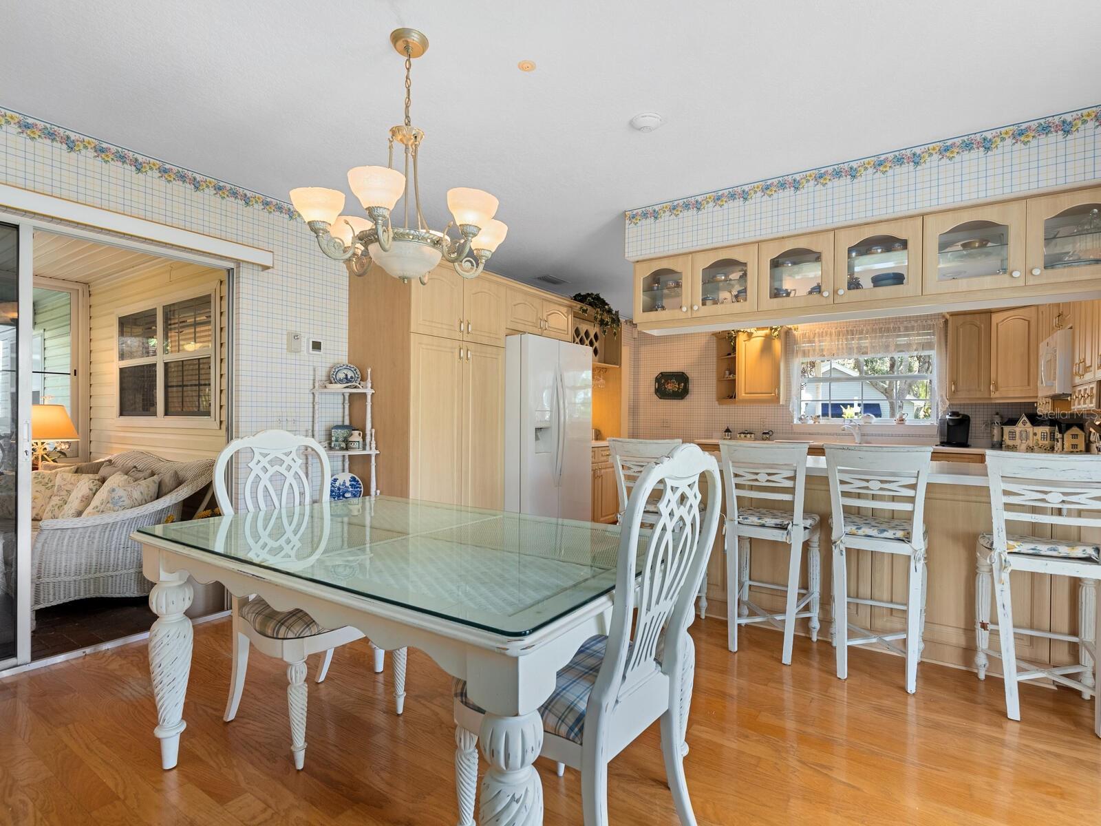 Image 18 of 51 For 2404 64th Street Court W