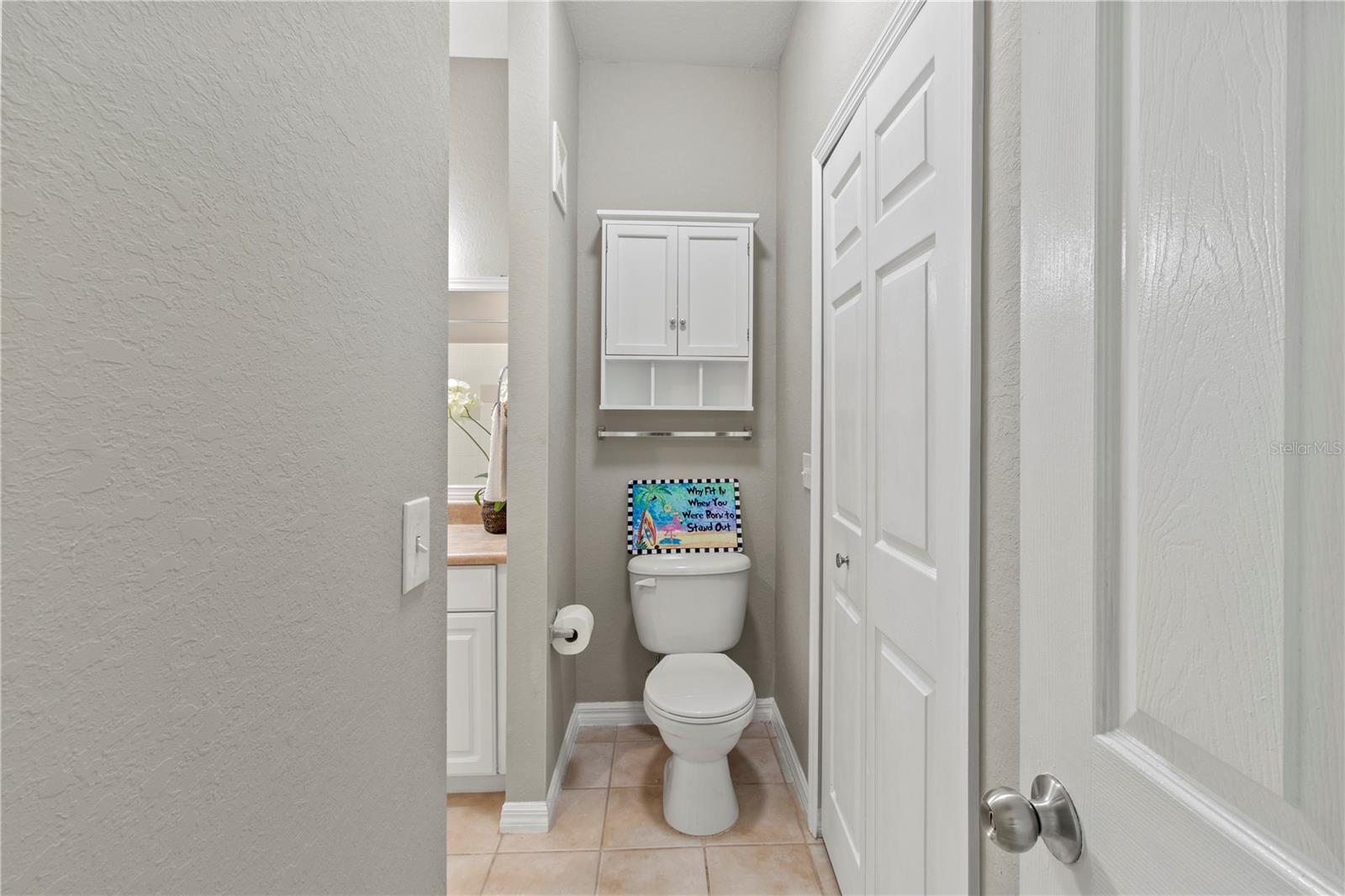 Image 27 of 41 For 5560 Rosehill Road 103