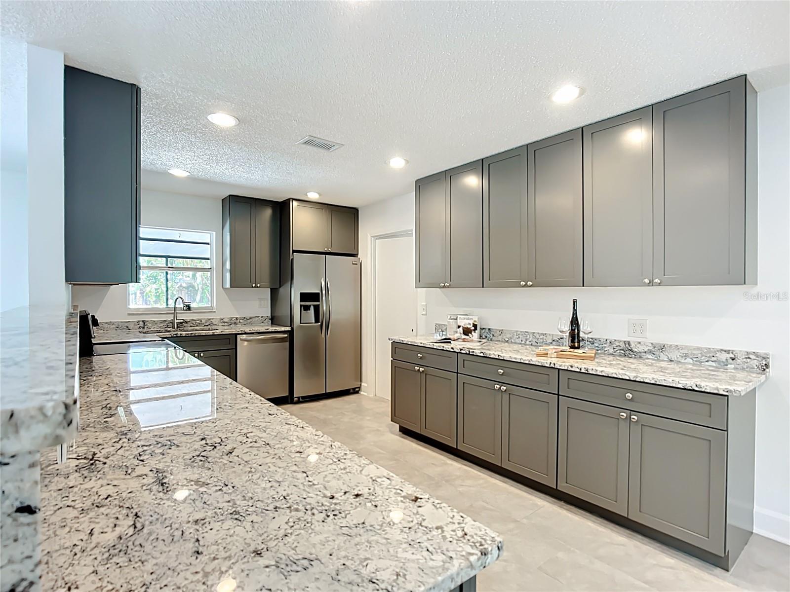 Image 18 of 56 For 4114 29th Avenue W