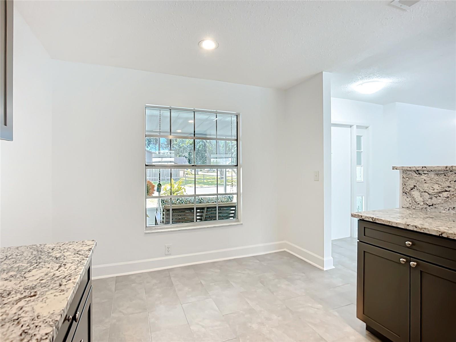 Image 19 of 56 For 4114 29th Avenue W