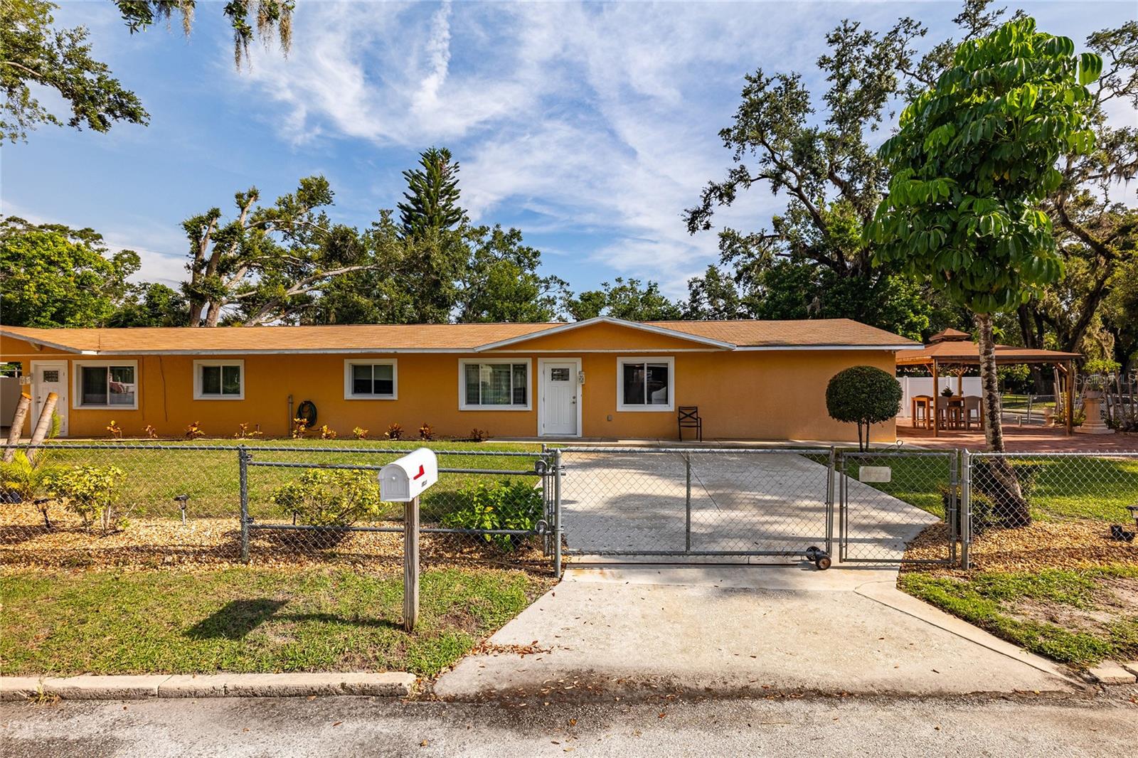Image 2 of 54 For 1731 4th Avenue E