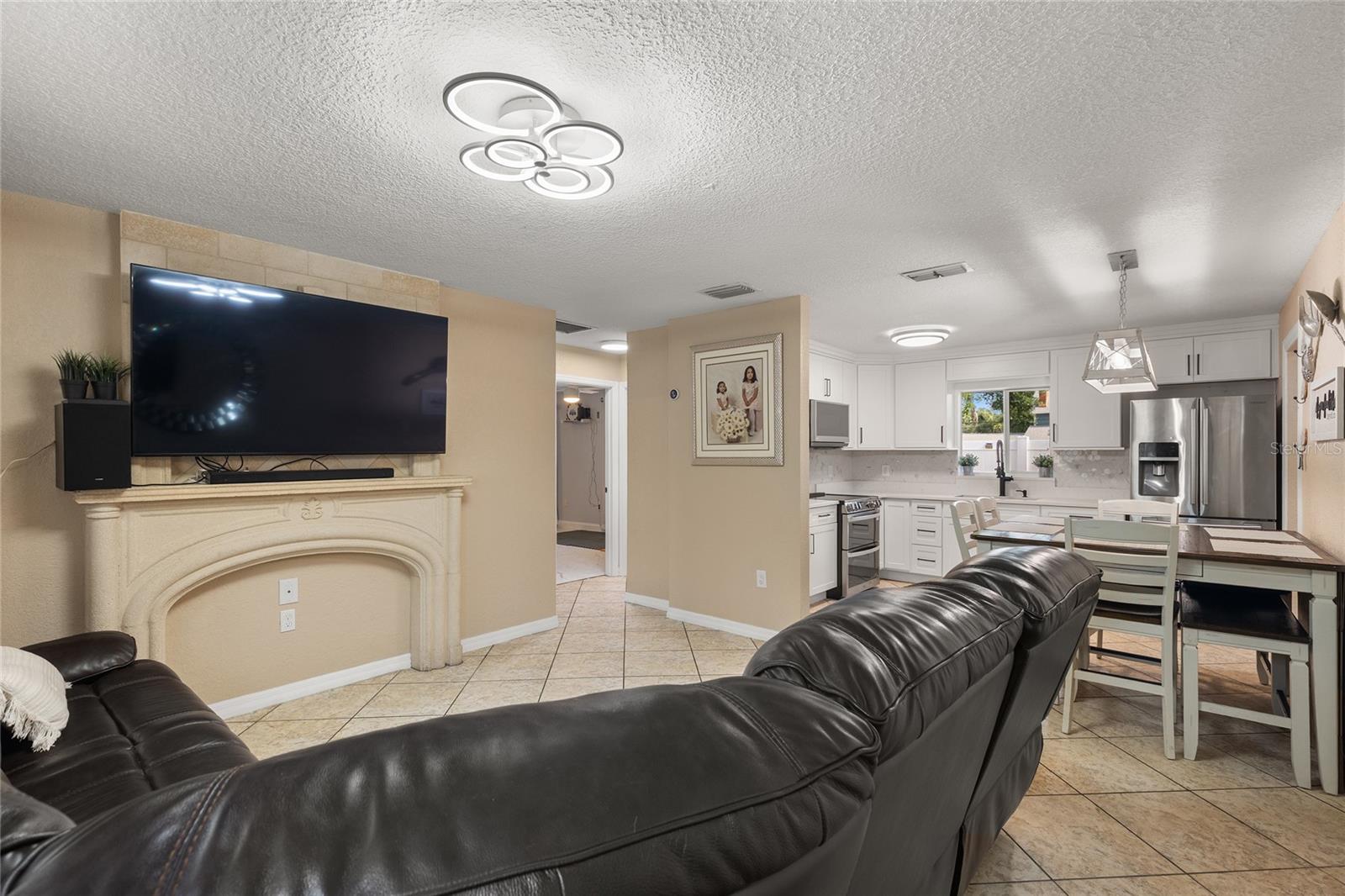 Image 5 of 54 For 1731 4th Avenue E