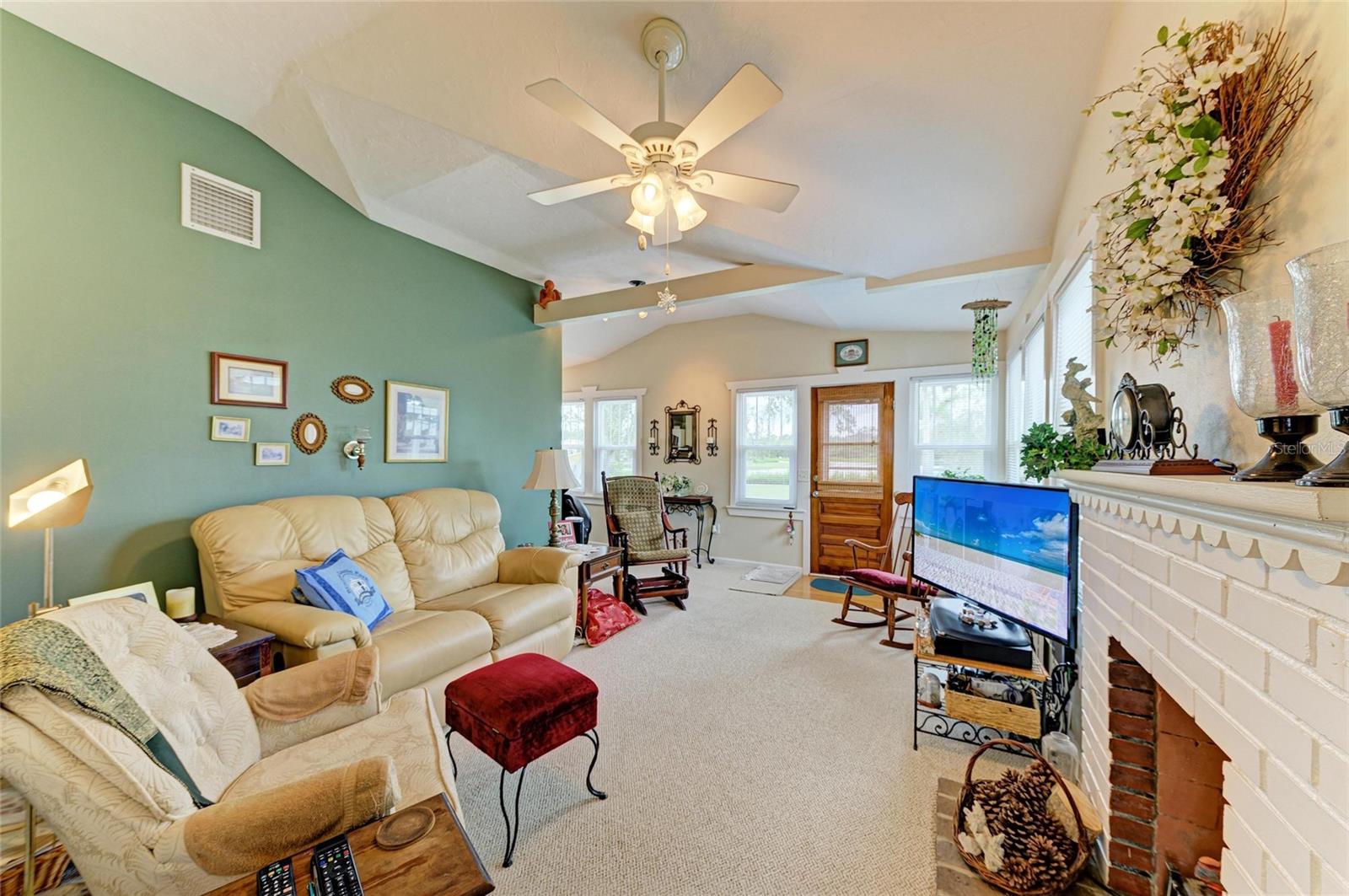 Image 15 of 40 For 31 Seminole Drive