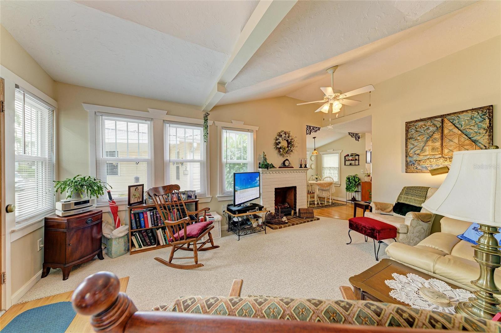 Image 18 of 40 For 31 Seminole Drive
