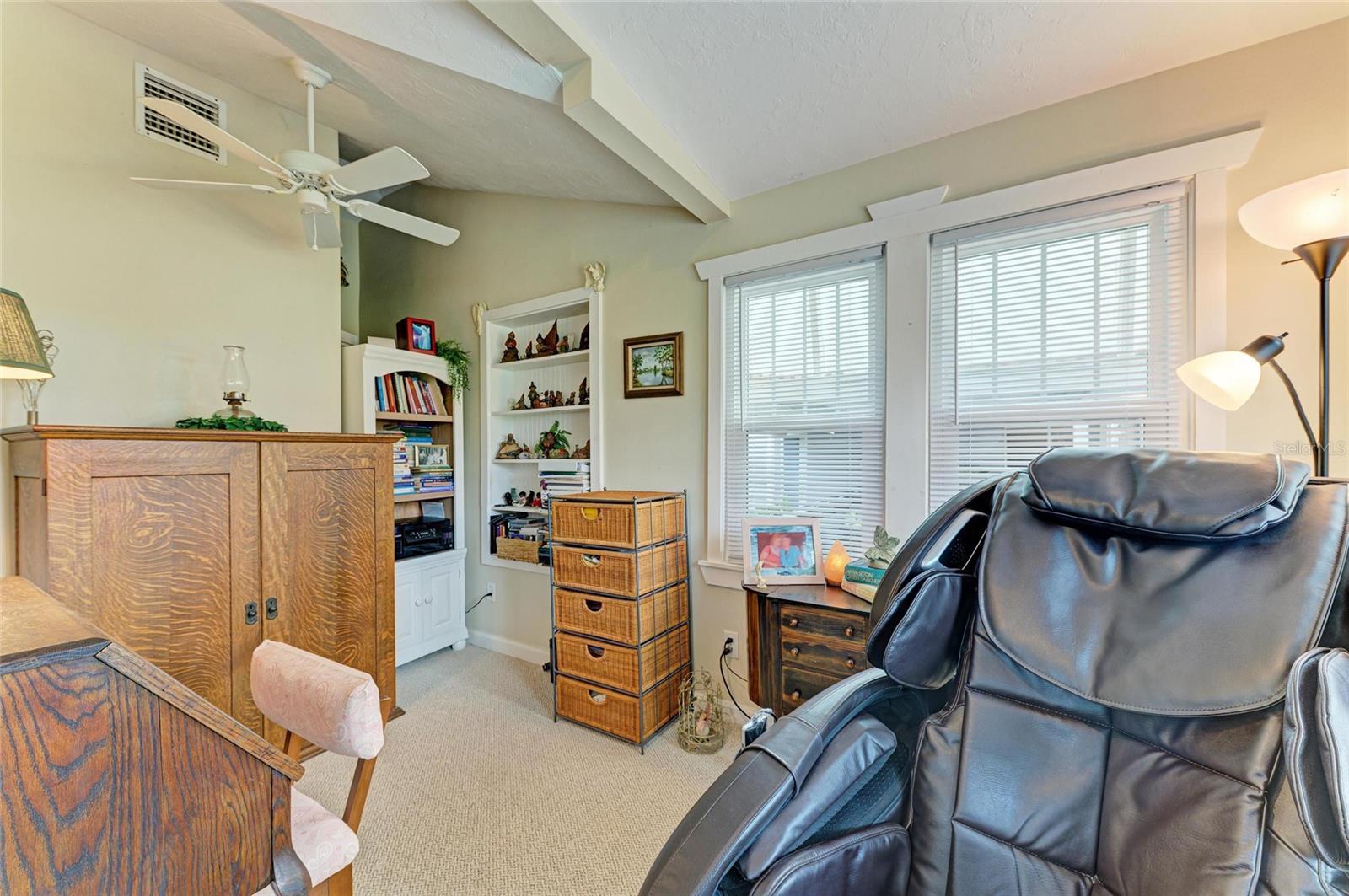 Image 19 of 40 For 31 Seminole Drive