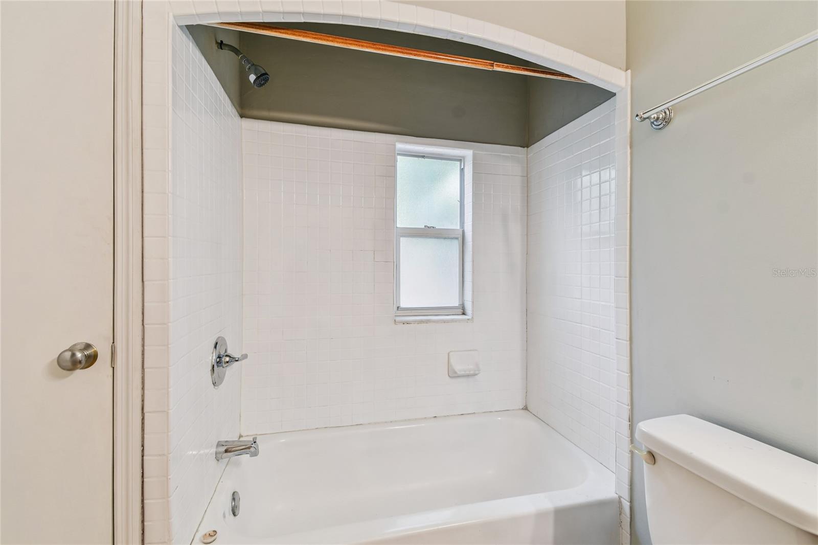 Image 32 of 52 For 751 Southwest Boulevard N