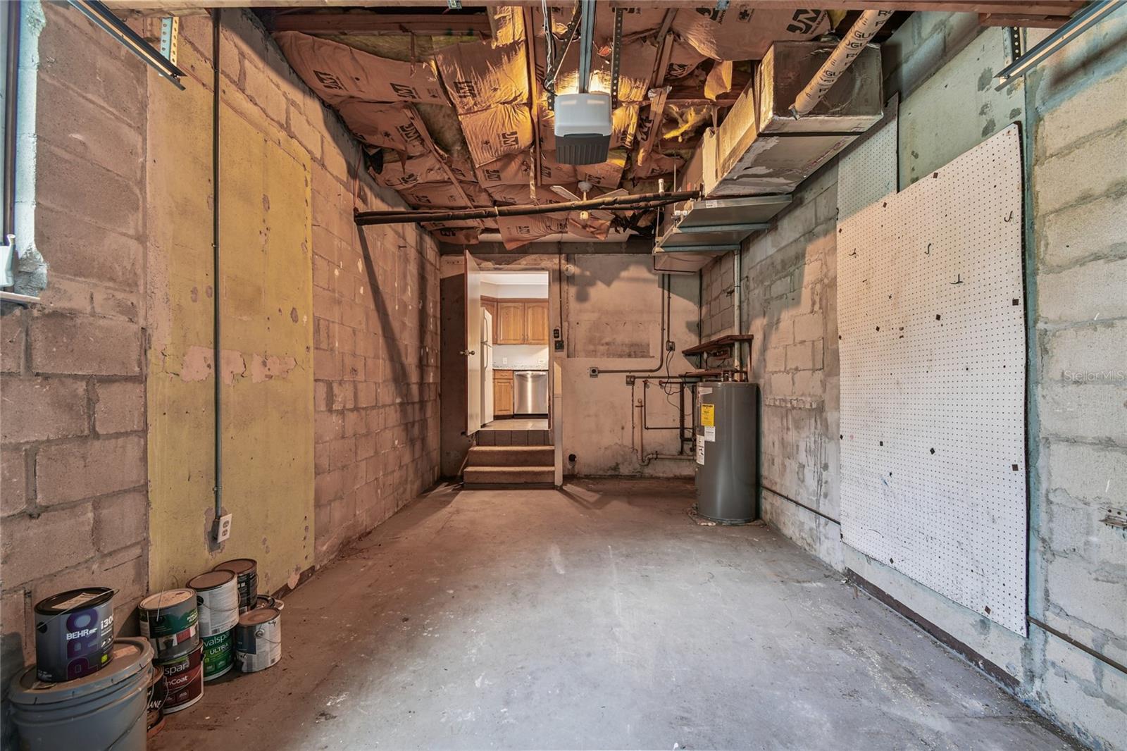 Image 38 of 52 For 751 Southwest Boulevard N
