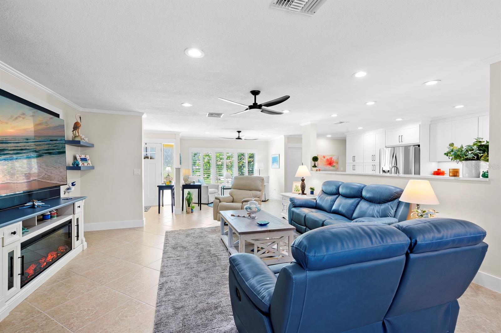 Image 13 of 63 For 6436 Cocos Drive
