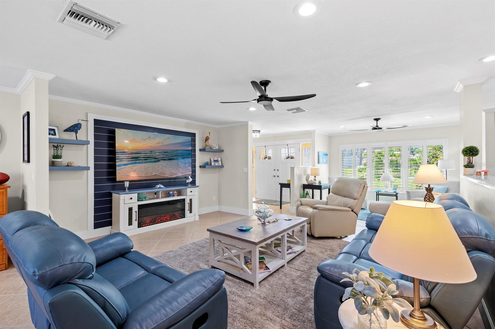 Image 14 of 63 For 6436 Cocos Drive