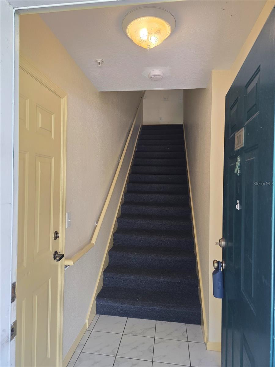 Image 10 of 56 For 7428 Vista Way 201