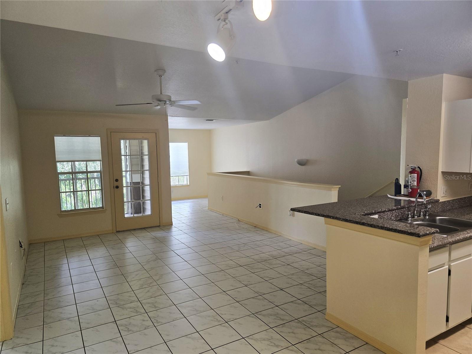 Image 14 of 56 For 7428 Vista Way 201