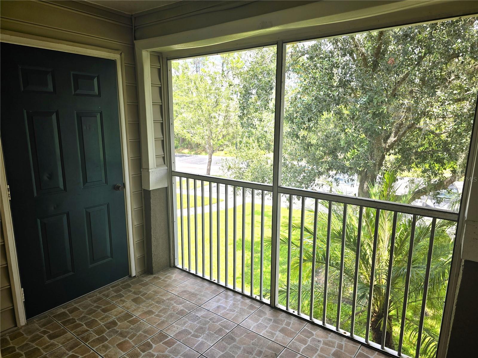 Image 21 of 56 For 7428 Vista Way 201