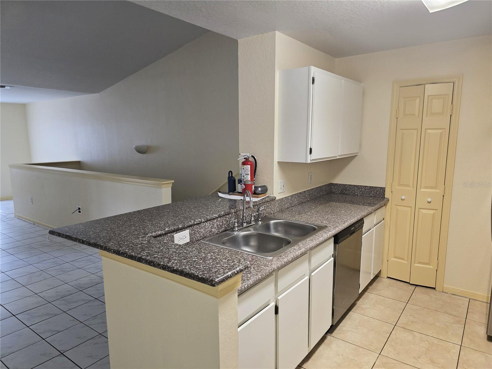 Image 27 of 56 For 7428 Vista Way 201