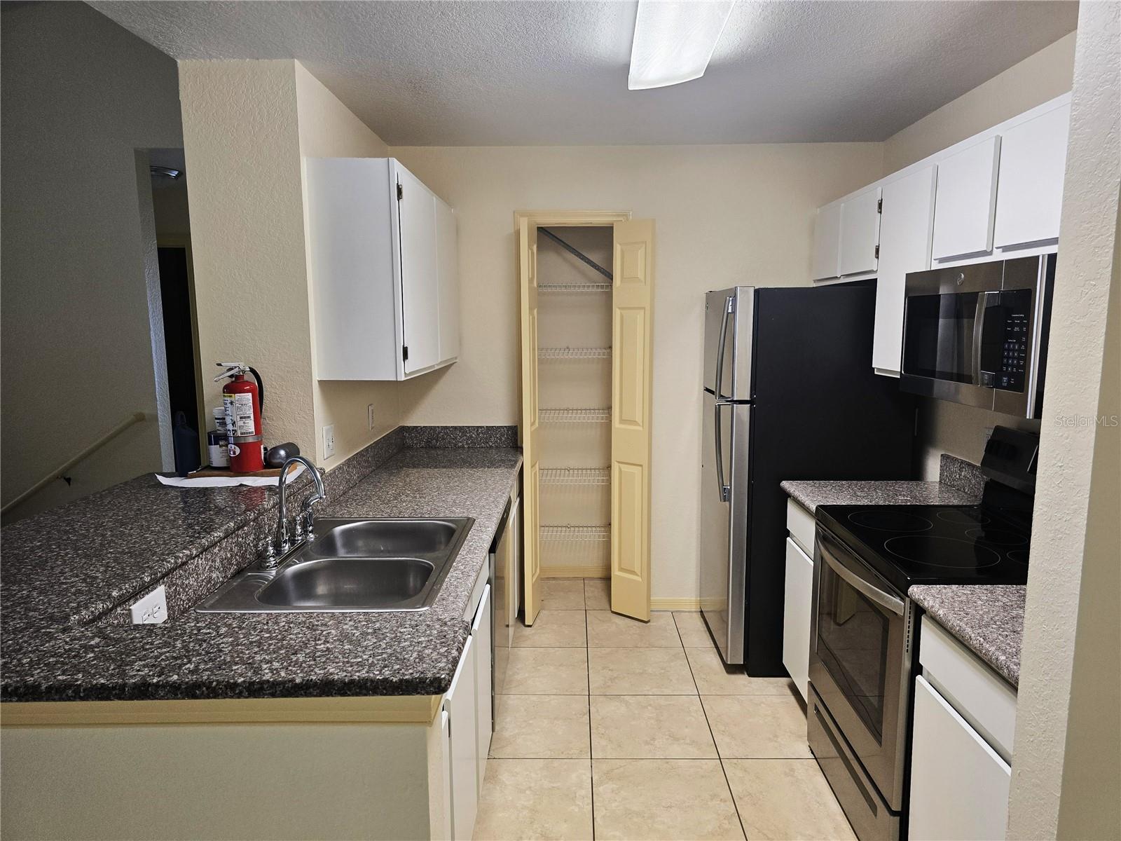 Image 29 of 56 For 7428 Vista Way 201