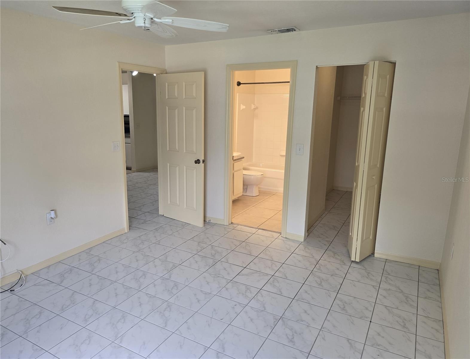Image 36 of 56 For 7428 Vista Way 201