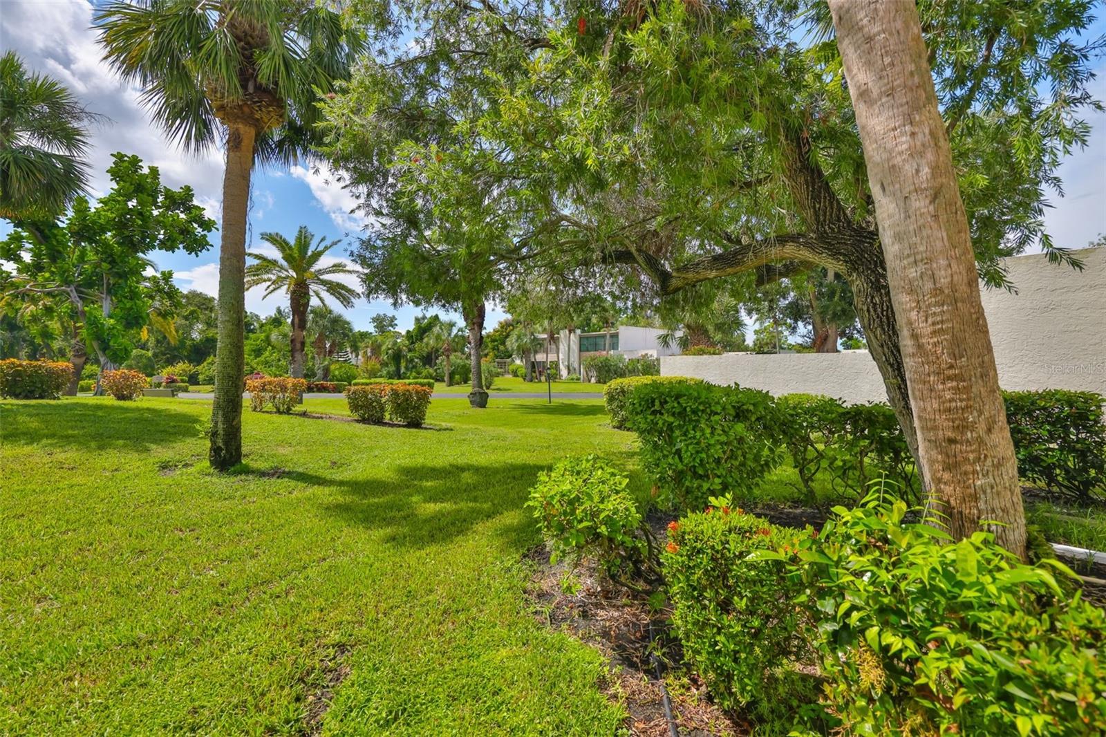 Image 30 of 35 For 505 Lakeside Drive 505