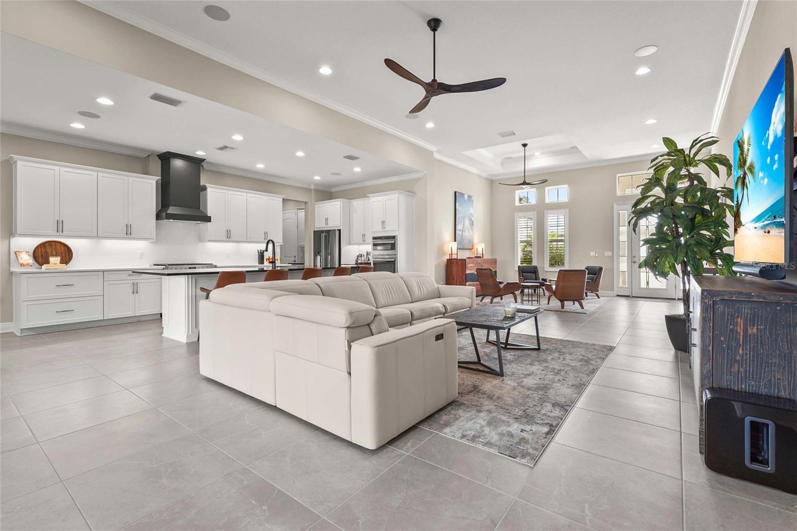 Image 21 of 91 For 6173 Lungo Lago Drive