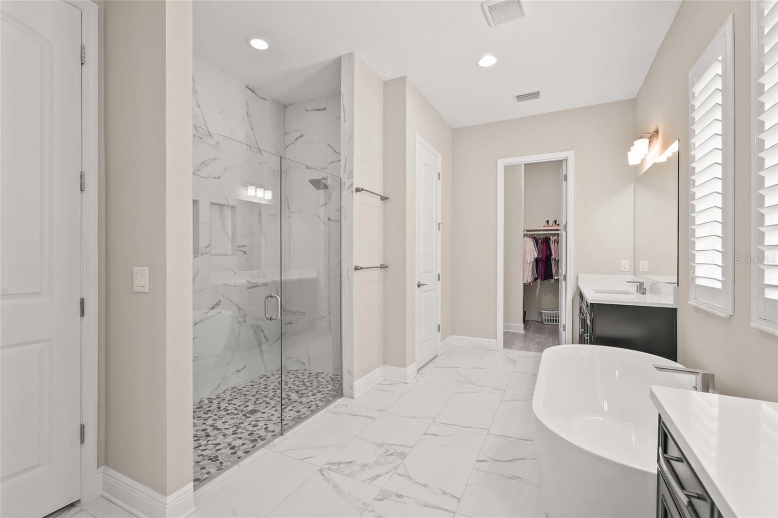Image 39 of 91 For 6173 Lungo Lago Drive