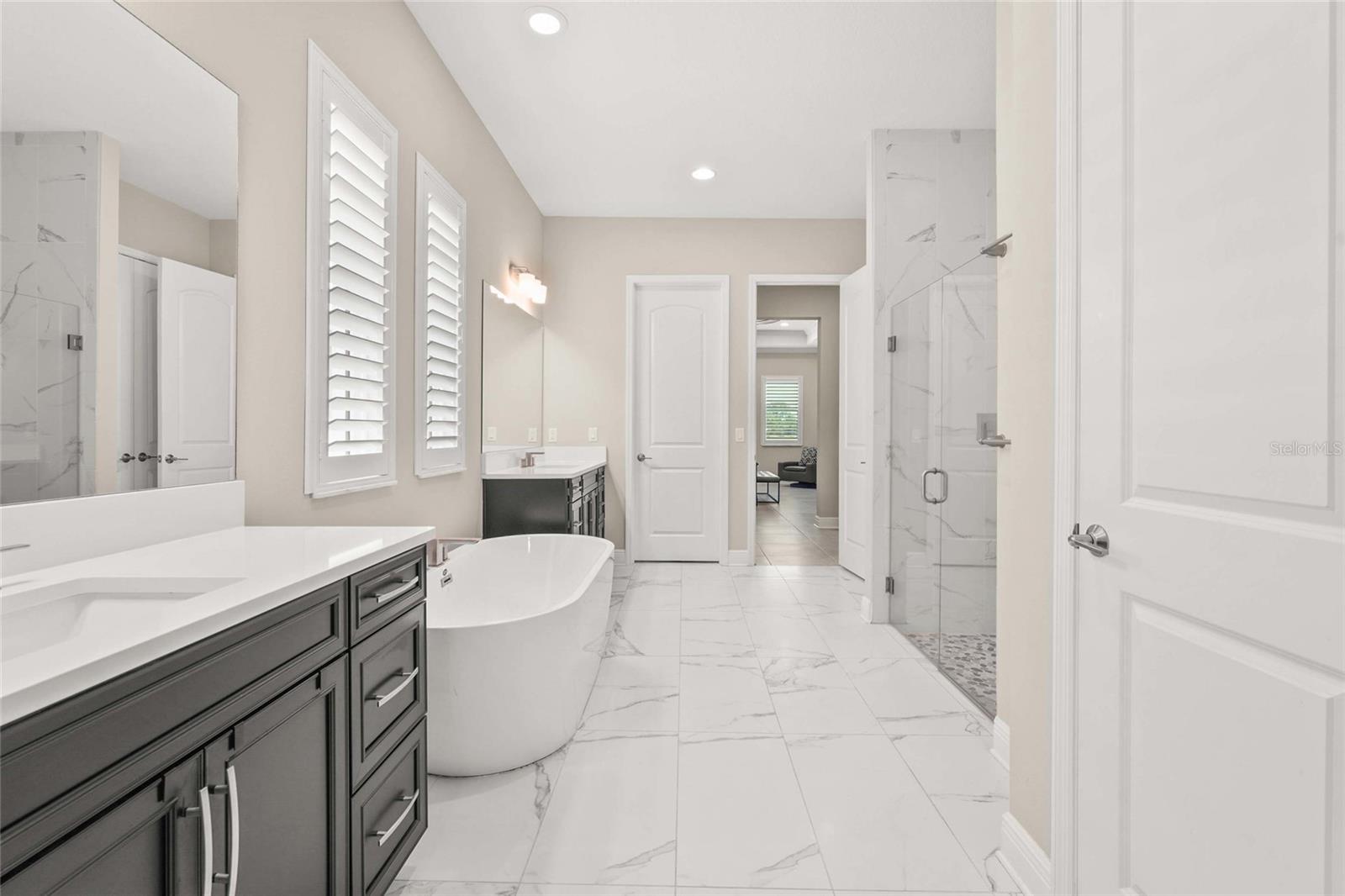 Image 41 of 91 For 6173 Lungo Lago Drive