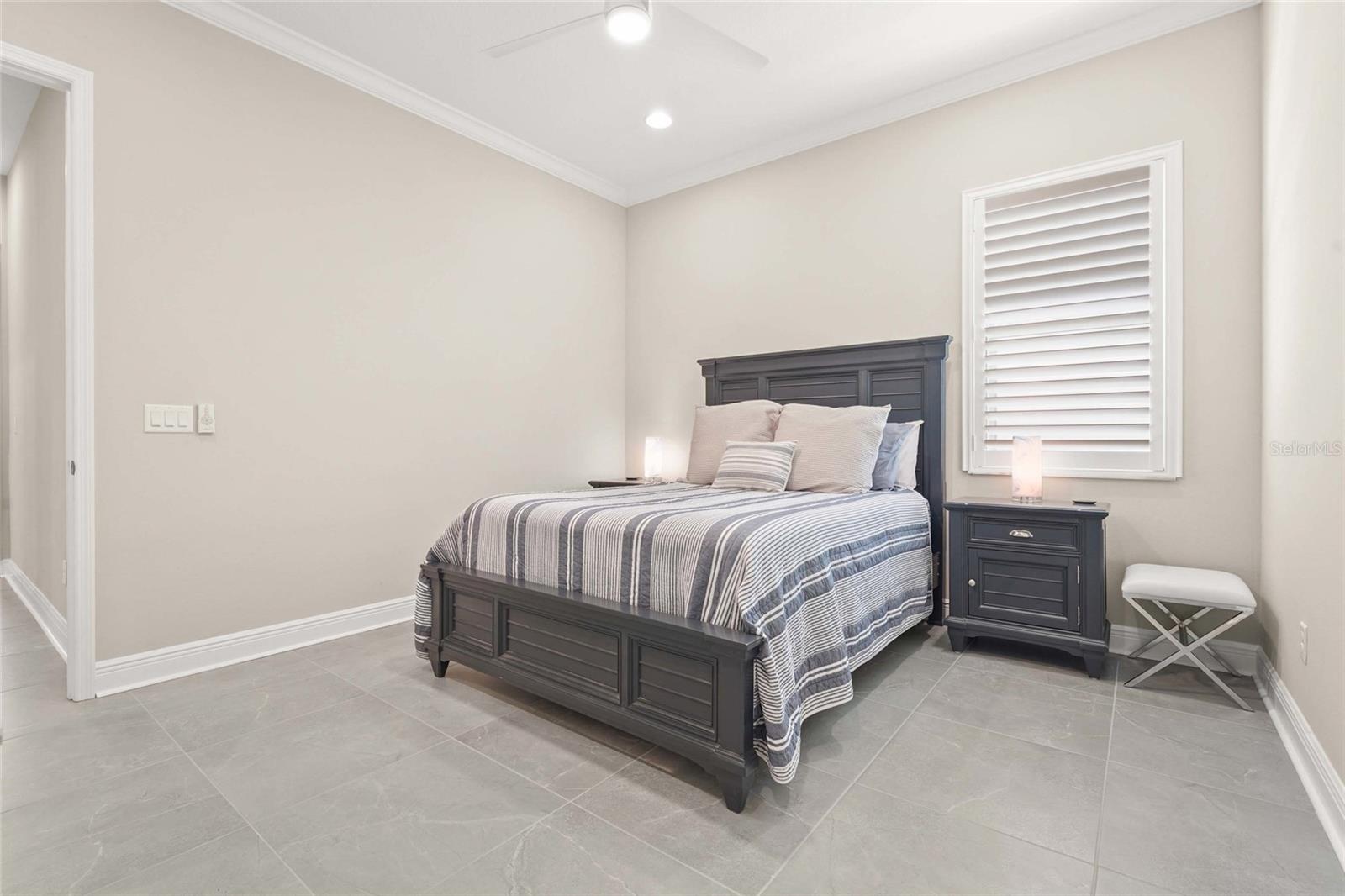 Image 44 of 91 For 6173 Lungo Lago Drive