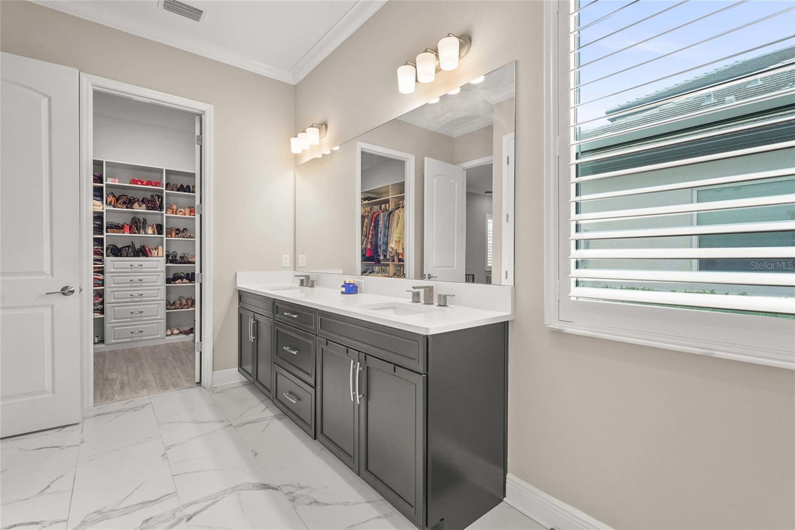 Image 52 of 91 For 6173 Lungo Lago Drive