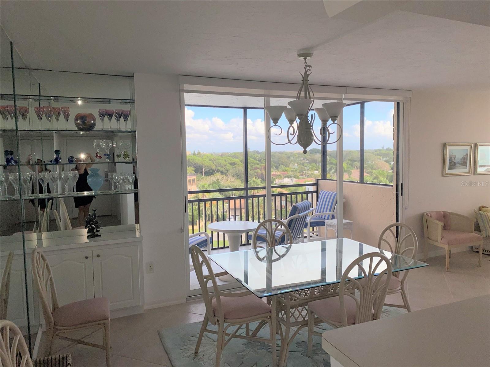 Image 5 of 12 For 631 Alhambra Road 702