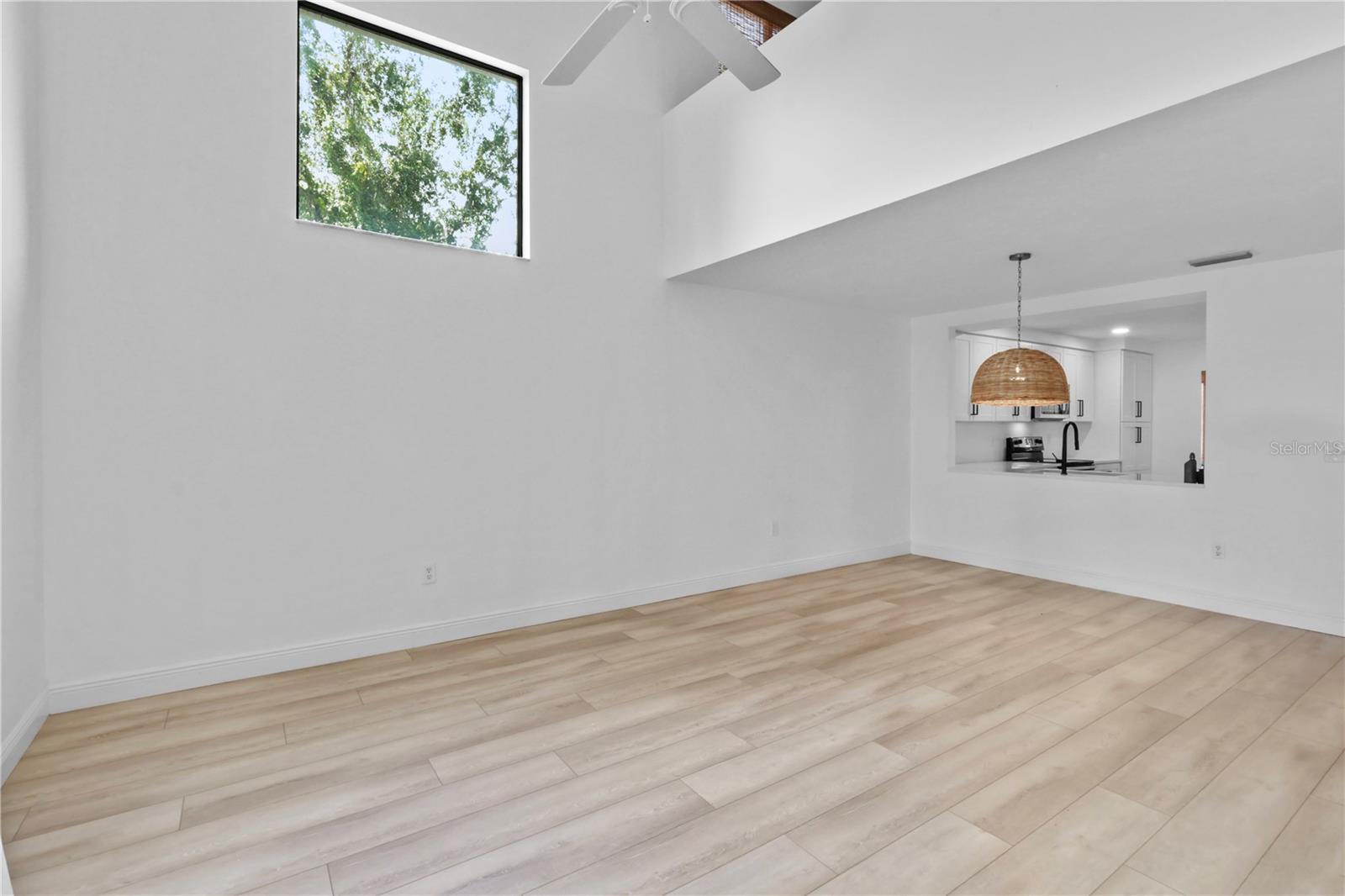Image 16 of 37 For 5289 Tivoli Avenue