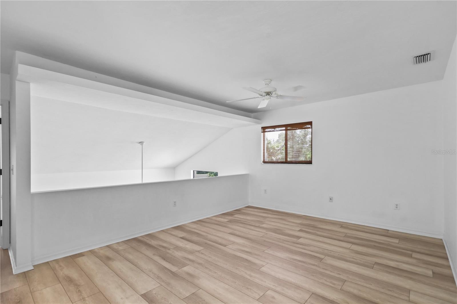 Image 23 of 37 For 5289 Tivoli Avenue