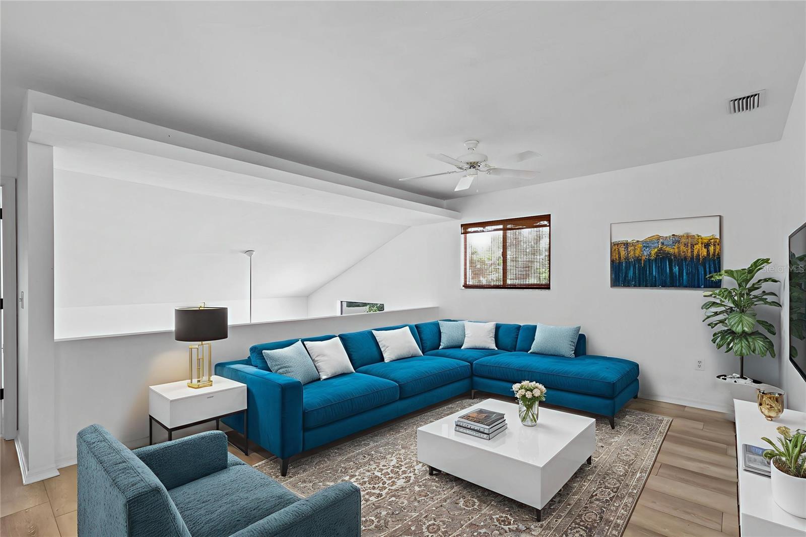 Image 4 of 37 For 5289 Tivoli Avenue