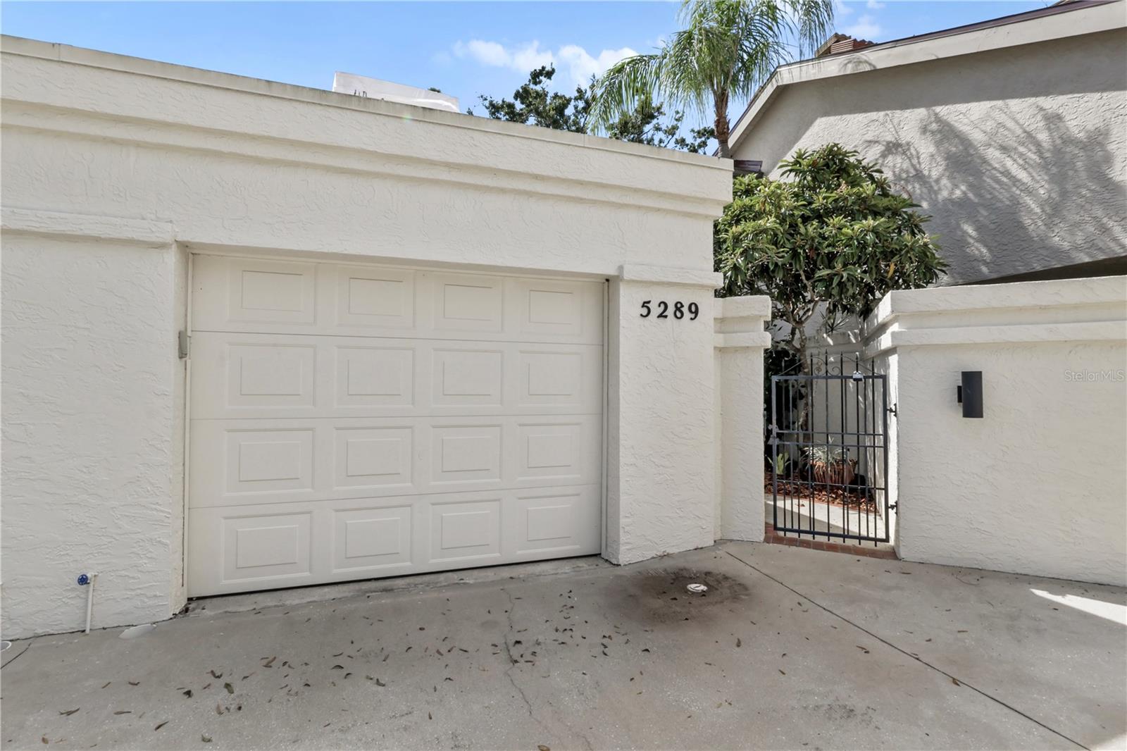 Image 6 of 37 For 5289 Tivoli Avenue