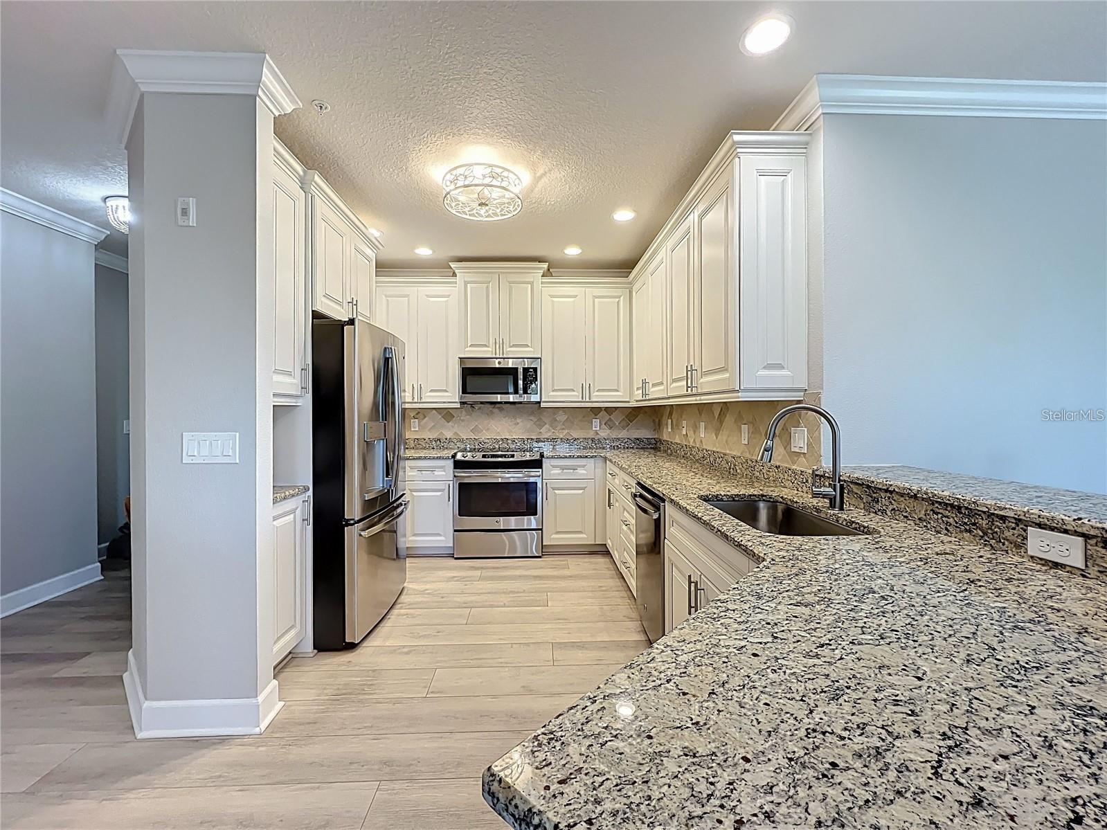Image 11 of 65 For 7810 34th Avenue W 103
