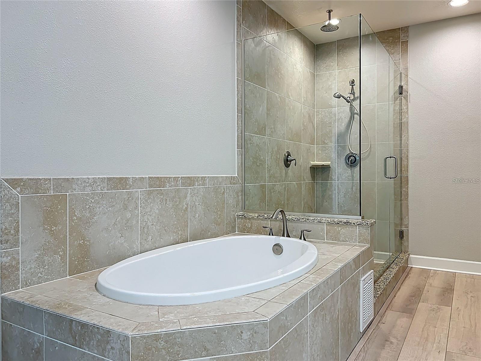 Image 31 of 65 For 7810 34th Avenue W 103