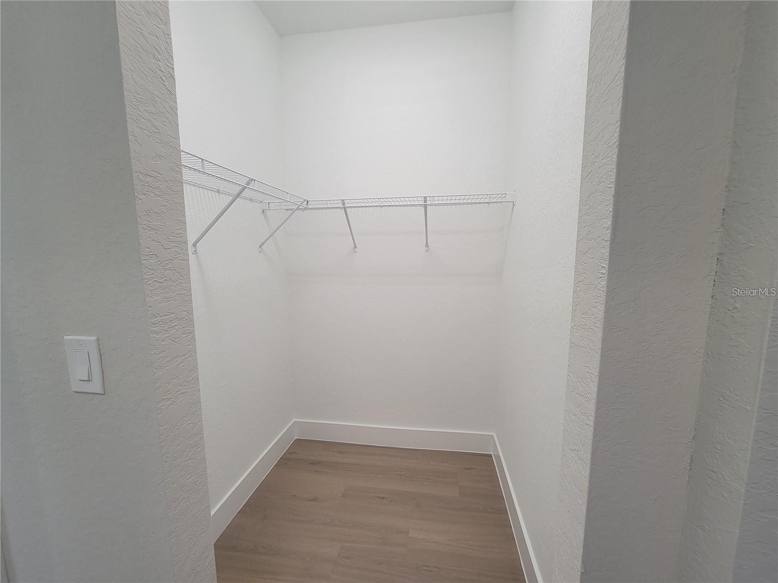 Image 18 of 38 For 2294 Trimble Avenue