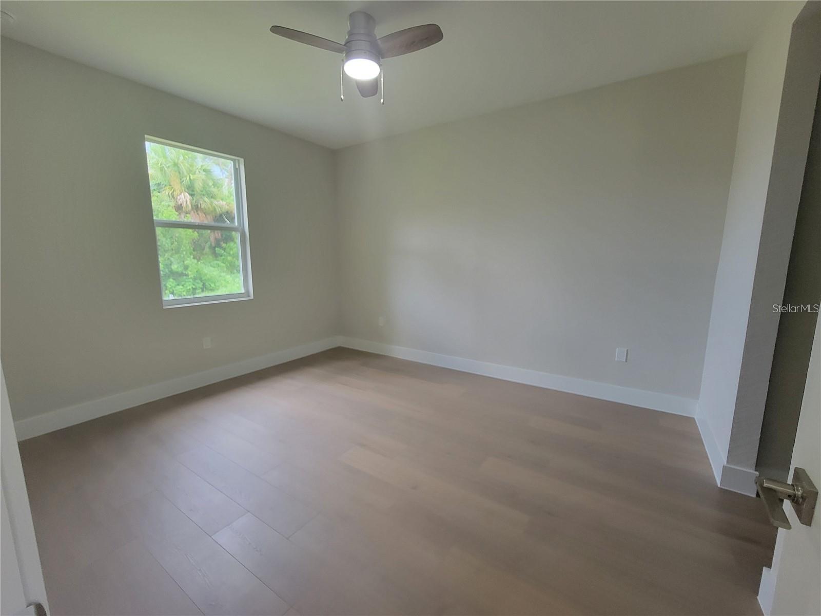 Image 20 of 38 For 2294 Trimble Avenue