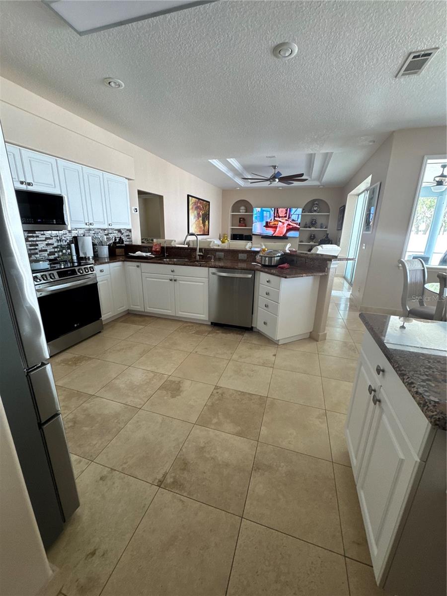 Image 6 of 16 For 5912 30th Court E