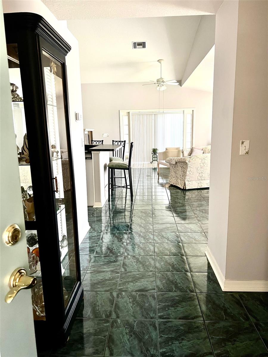 Image 6 of 34 For 2602 Edgewater Court