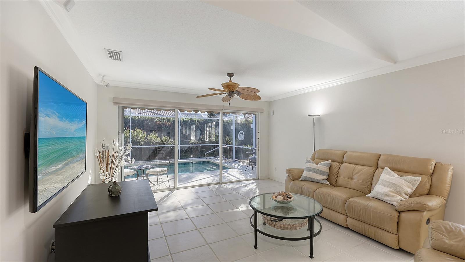 Image 16 of 61 For 7575 Quinto Drive
