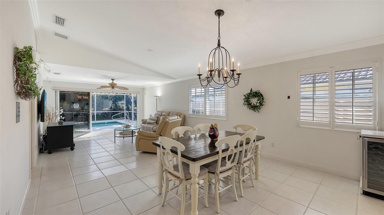 Image 8 of 61 For 7575 Quinto Drive