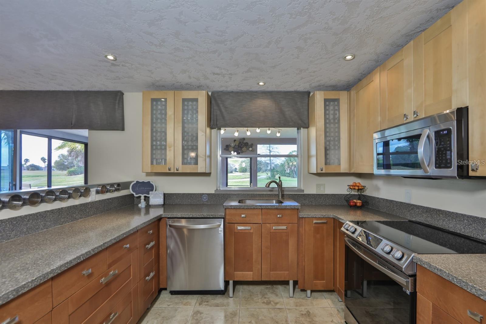 Image 38 of 70 For 1820 El Rancho Drive