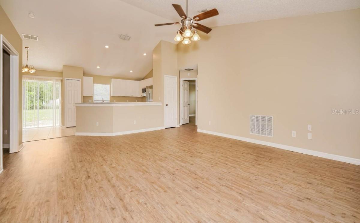 Image 4 of 13 For 1031 Biltmore Place