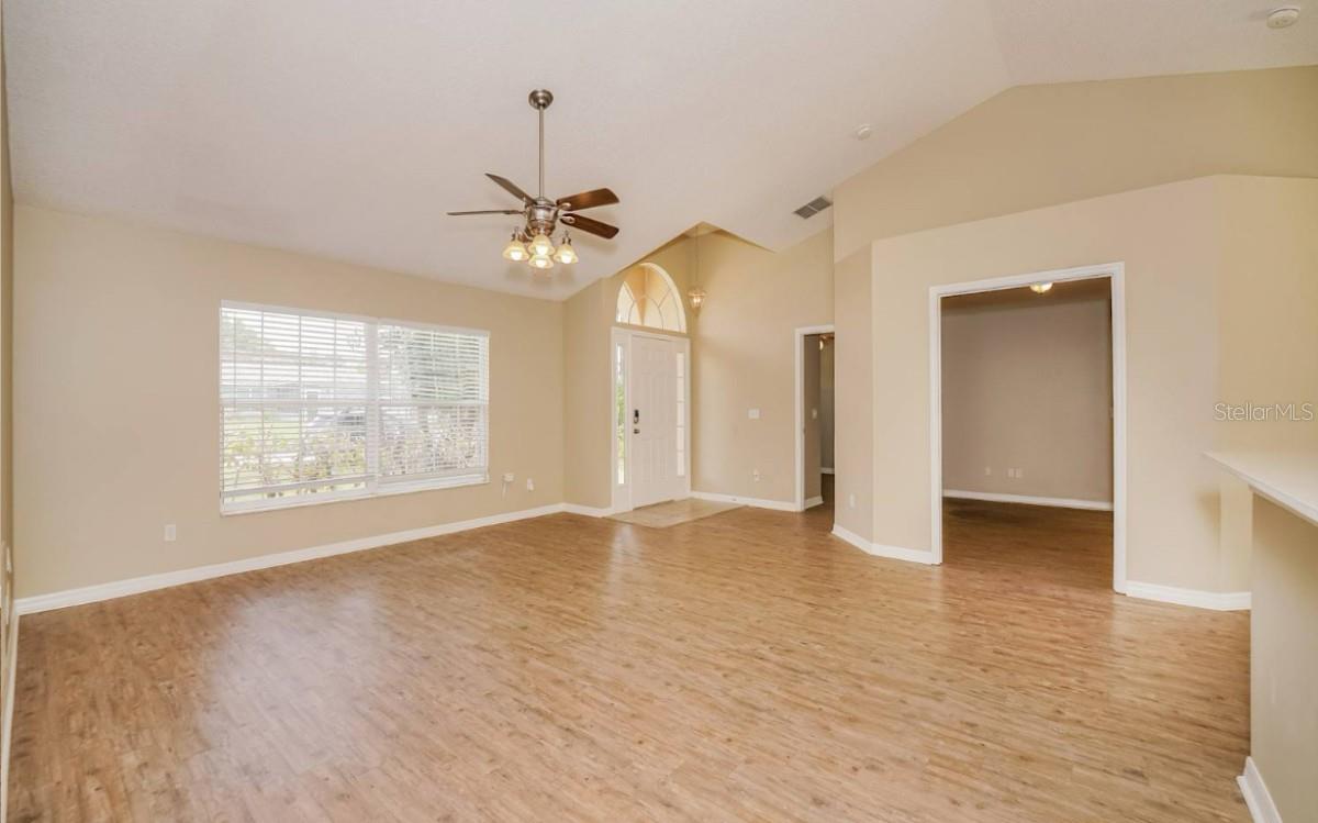 Image 5 of 13 For 1031 Biltmore Place