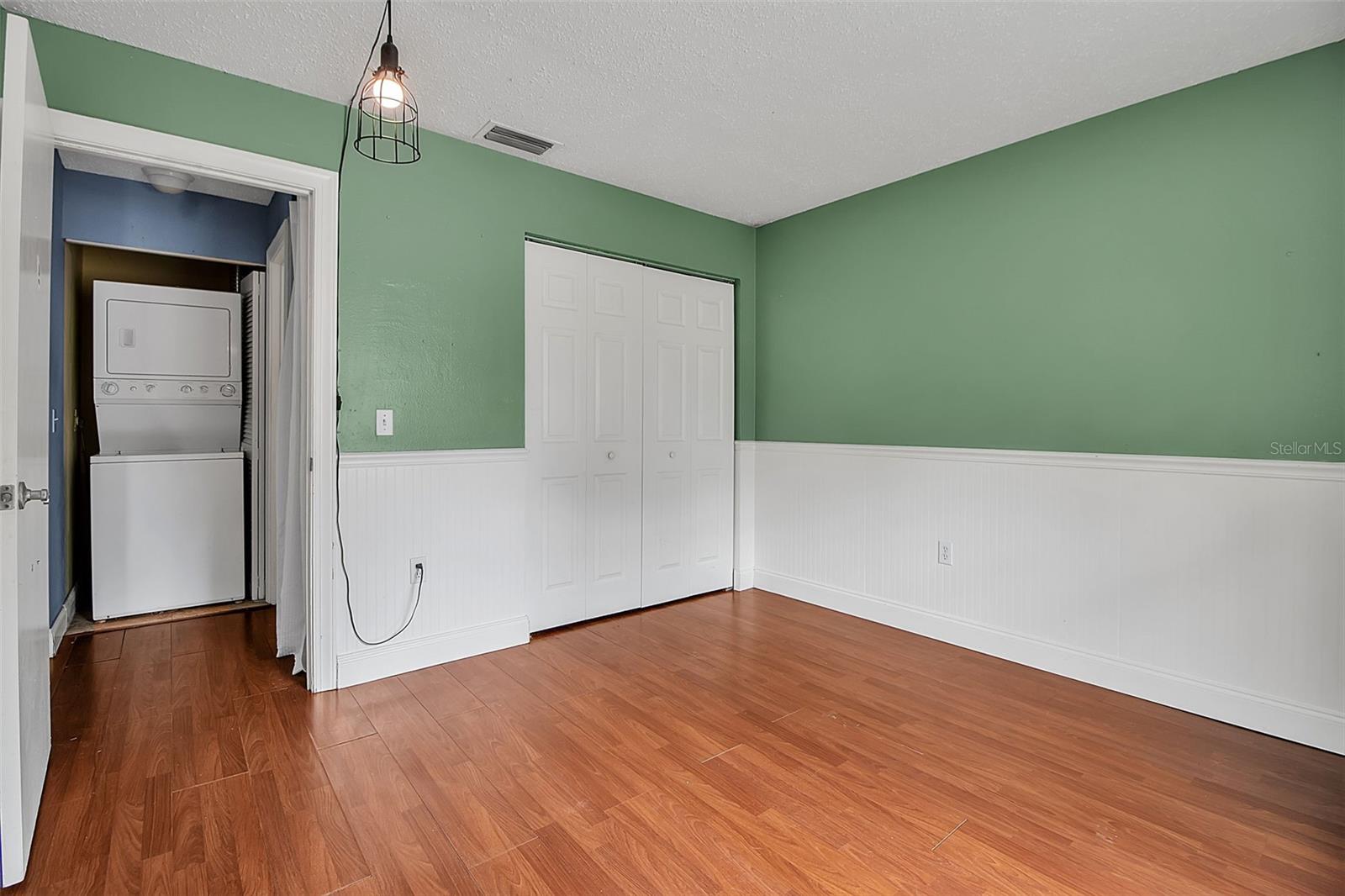 Image 22 of 37 For 4625 Summerwind Drive 13