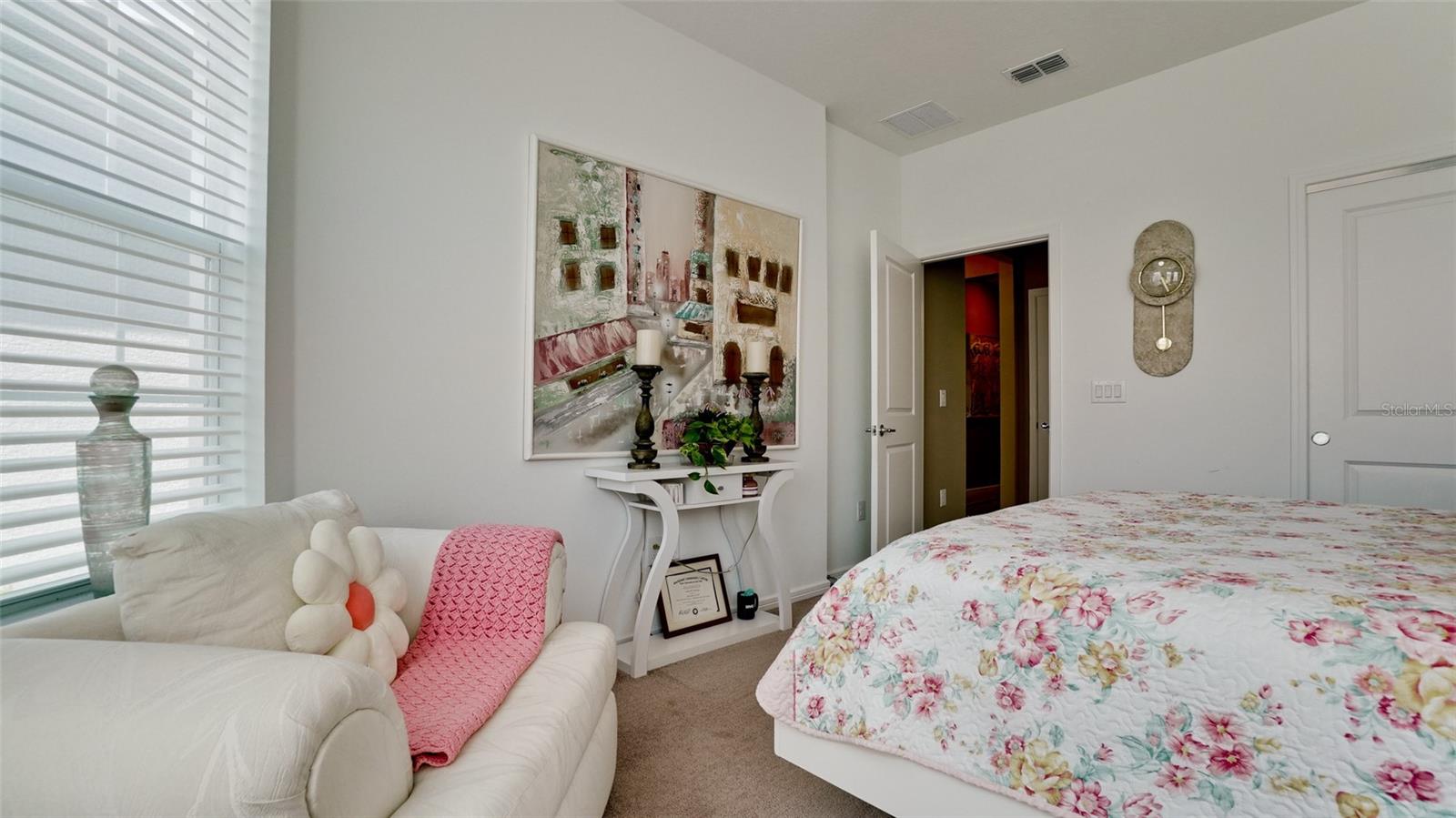 Image 21 of 37 For 8760 Ocean Tides Cove