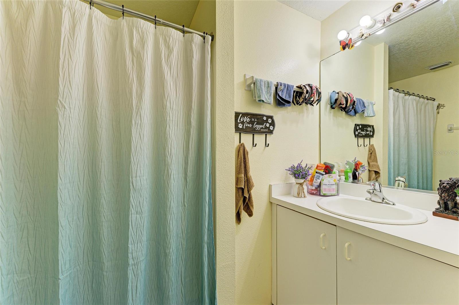 Image 36 of 40 For 5003 20th Street E