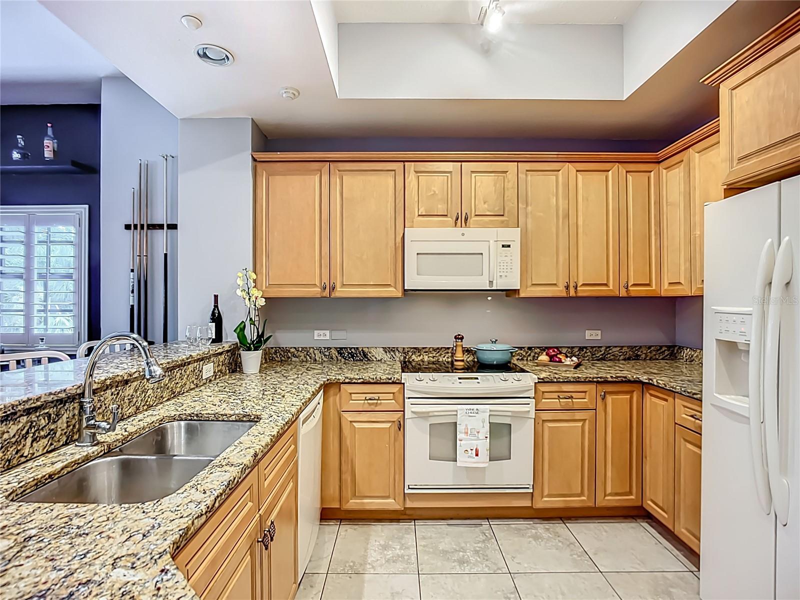 Image 18 of 59 For 7612 Lake Vista Court 208