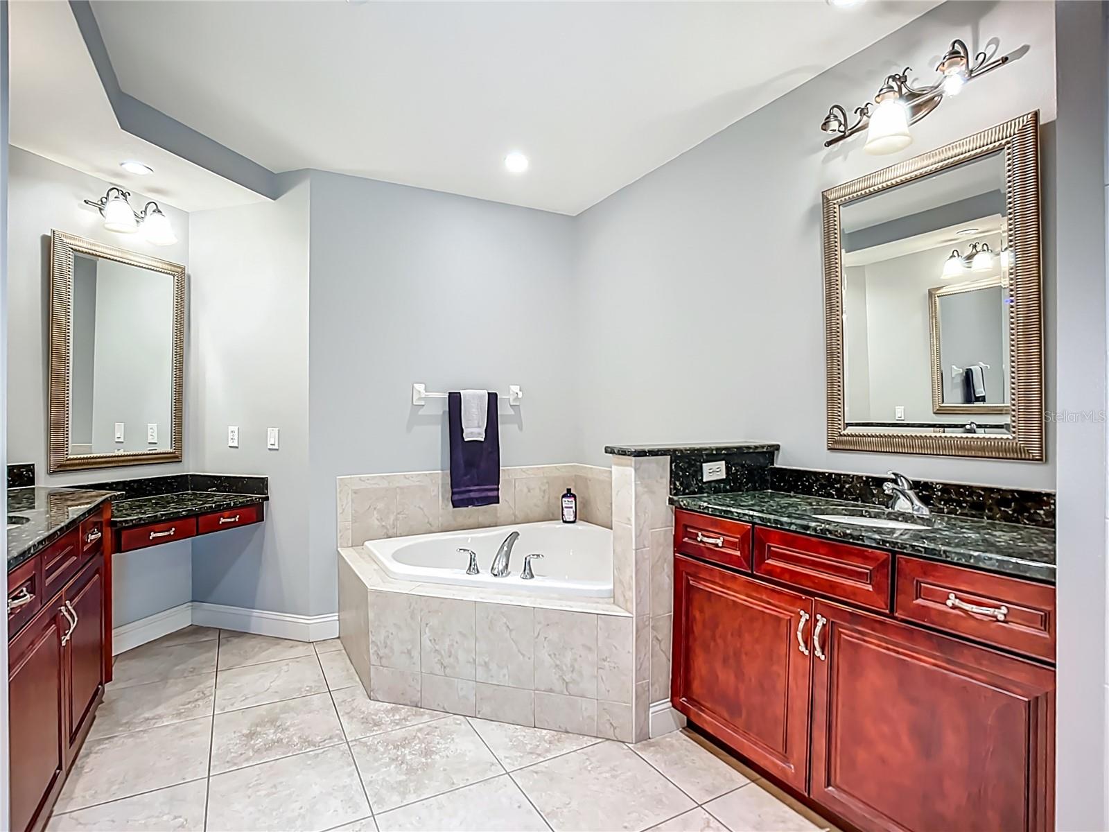 Image 32 of 59 For 7612 Lake Vista Court 208