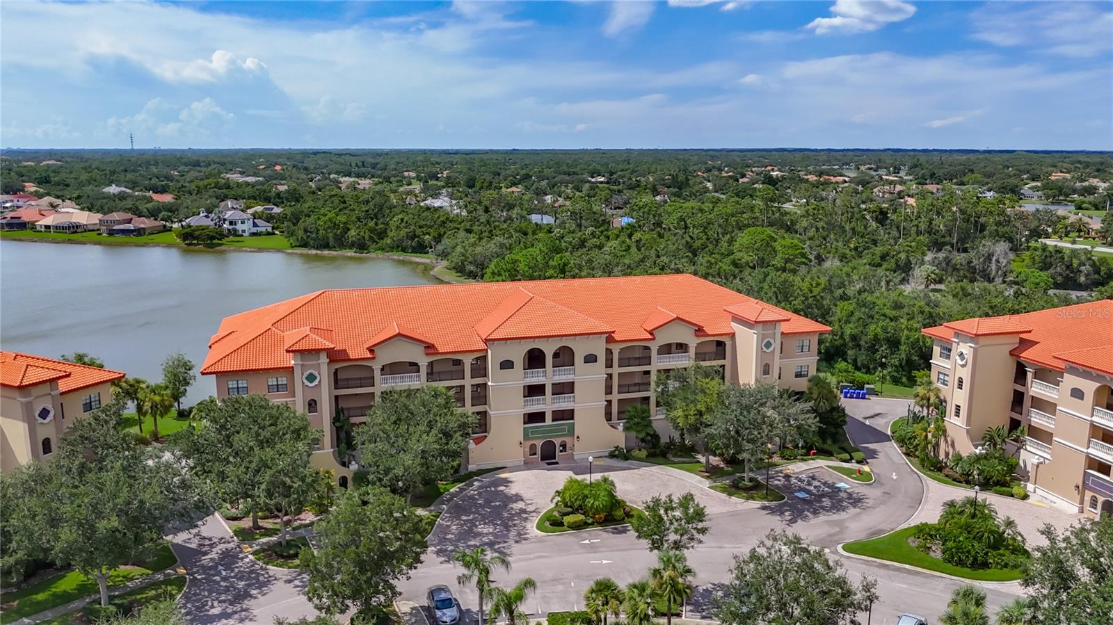 Image 5 of 59 For 7612 Lake Vista Court 208