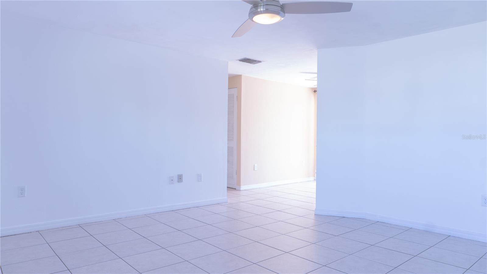 Image 2 of 24 For 531 Azalea Drive Nw