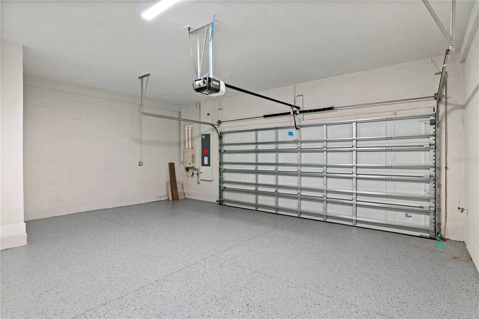 Image 19 of 21 For 1579 Springwell Lane