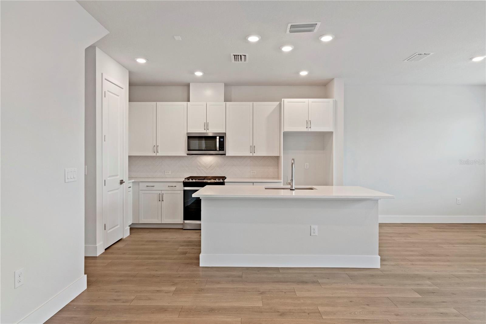 Image 6 of 21 For 1579 Springwell Lane